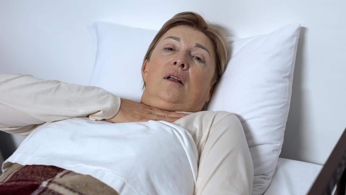 picture of a woman having a COPD Exacerbation